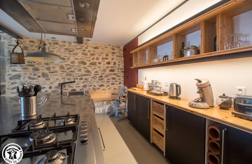 Mazoires House | Domaine des Grottes - Mazoires