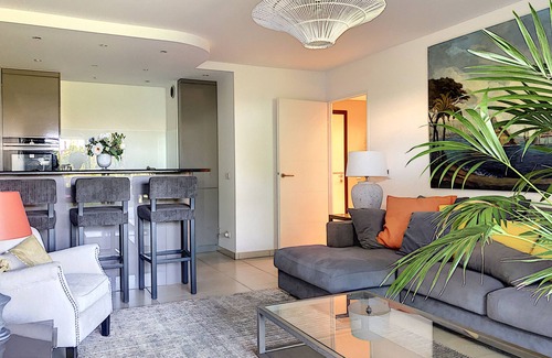 Saint Antoine Apartment | DOMAINE DES ROSES AP4222 by Riviera Holiday Homes