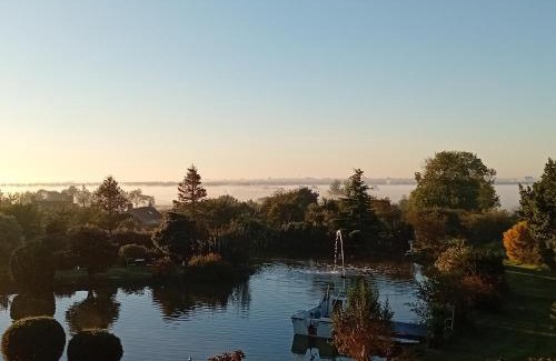 Saint-Come-du-Mont Bed & Breakfast | Domaine du D-DAY