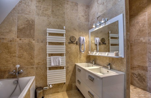 Saint-Vincent-de-Cosse Hotel | Domaine du Château de Monrecour – Hôtel et Restaurant