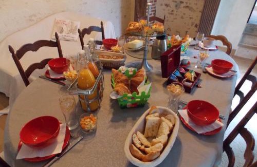 Clery-Saint-Andre Bed & Breakfast | Domaine du Gué du Roi