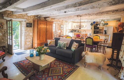 Sainte-Sabine-Born House | Domaine du Merlot Gîte: La Bergerie 8 pers *