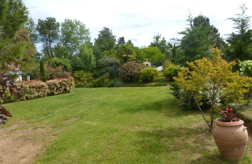 Ailhon Apartment | DOMAINE DU PLANAS - ARCHE
