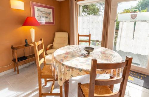Ambilly Bed & Breakfast | Domaine du Pressoir