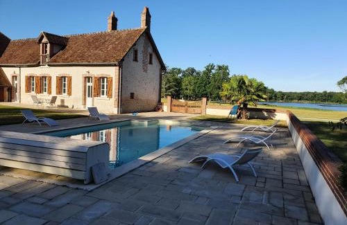 Lassay-sur-Croisne House | Domaine du Rothay