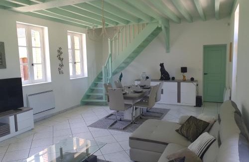 Lassay-sur-Croisne House | Domaine du Rothay
