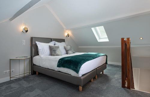 Fontenay-sur-Loing Hotel | Domaine et Golf de Vaugouard - La Maison Younan
