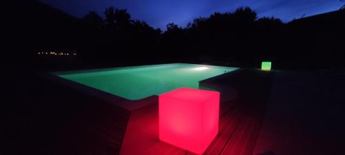 Saint-Hilaire-de-Lusignan Villa | Domaine de Bernassa - Intimité et calme au coeur de 20 hectares de nature