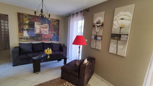 Saint-Hilaire-de-Lusignan Villa | Domaine de Bernassa - Intimité et calme au coeur de 20 hectares de nature