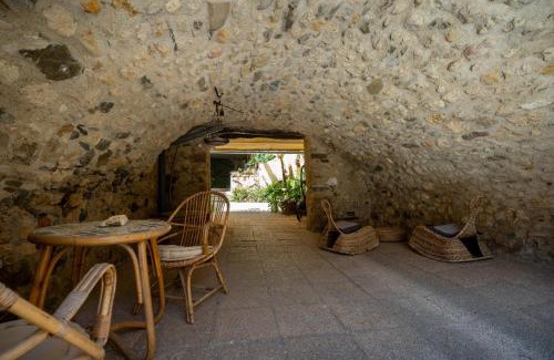 Autignac House | Domaine la coquillade
