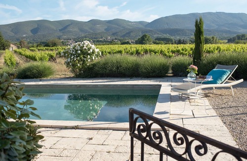 Cucuron House | Domaine La Parpaille - The Maison Sous l'Amandier
