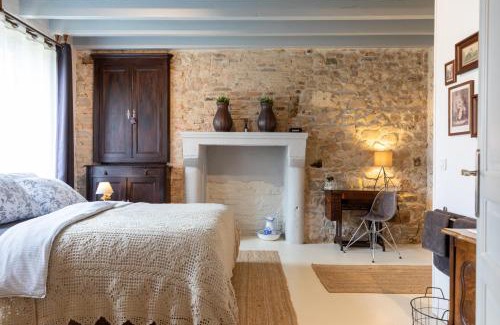 Louroux-de-Beaune Bed & Breakfast | Domaine La Pomme de Pin
