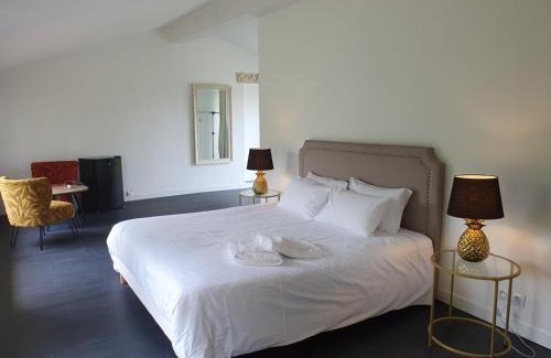 Dremil-Lafage Bed & Breakfast | Domaine le Coteau de Mengaud