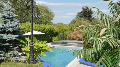 Couches Bed & Breakfast | Domaine Les Bertrands