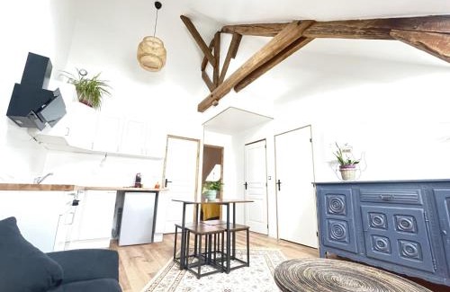 Egreville House | Domaine Poule Noire exclusif