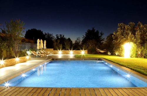Fuveau Cottage | Domaine Rampale Lodge, heated swimming pool, between Aix-en-provence and Marseille