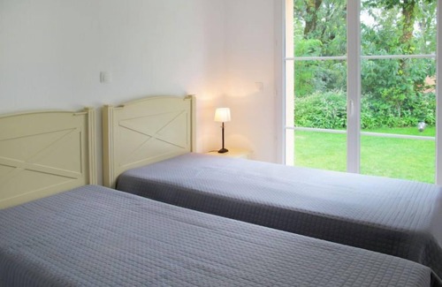Pont-de-Larn House | Domaine Royal Green V810I by Interhome