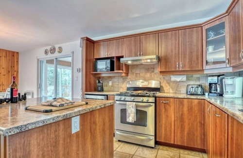 La Minerve House | Domaine Waterfront W Spa Near Mont-Tremblant
