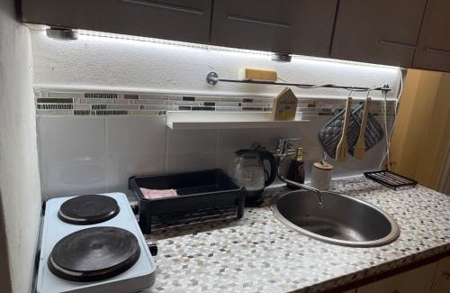Ponetovice Apartment | Domeček u letište s vlastním vstupem a vlastní zahrádkou