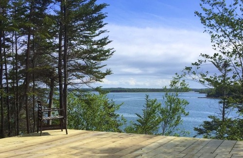 Walkerville Cabin | Dome Yurt On The Ocean and Private Beach, free Wifi