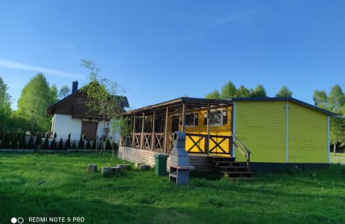 Rzeczenica House | Domek letniskowy - żółty-całoroczny