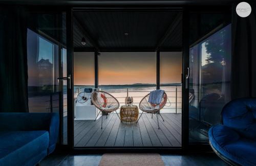Charzykowy Boat Rental | Domek na wodzie - HAUSBOOT - Domek pływający -CHARZYKOWY