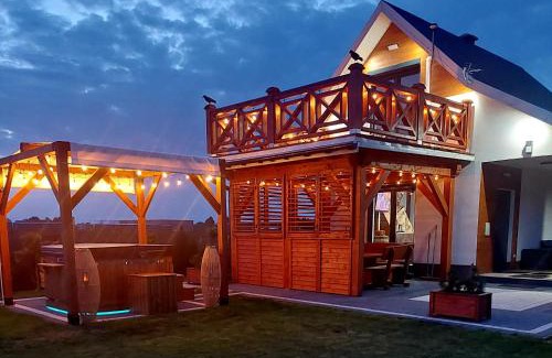 Nielisz Cabin | Domek NIVA z Jacuzzi i Widokiem na Zalew