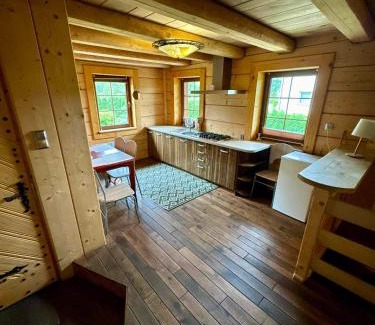 Kroczyce House | Domek w skale