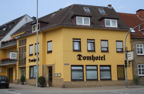 Schleswig House | Domhotel Bed & Breakfast