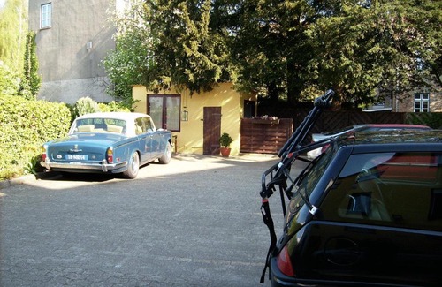 Schleswig House | Domhotel Bed & Breakfast