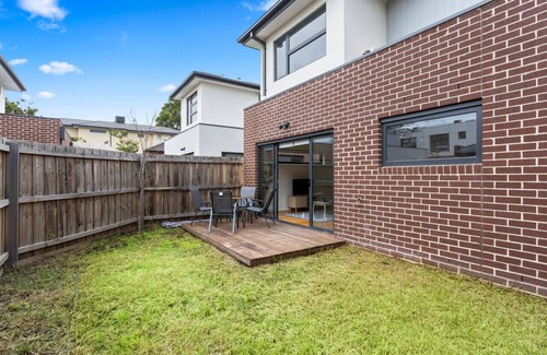 Clayton South House | Domi Rentals - The Mill Residence