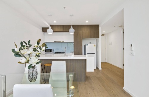 Carnegie Apartment | Domi Rentals - The Even Apartment