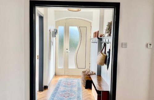 Wicklow House | Dominics Lodge