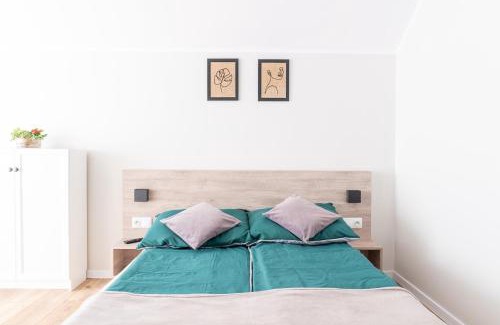 Ostrowo Cabin | Domki i Apartamenty Kacper- Świetna lokalizacja blisko plaży
