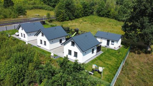 Suleczyno House | Domki Pod Dębem