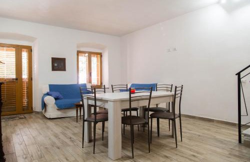 Domusnovas Apartment | Domu Mena - Domusnovas