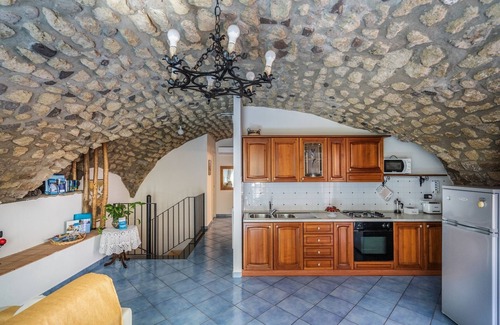 Vico Equense Apartment | Domus Le Postali, Lovely 2 bedroom beach apartment on Sorrento Coast