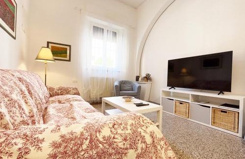 Pisa City Centre Apartment | Domus Mazzini Pisa by TuscanyWeGo