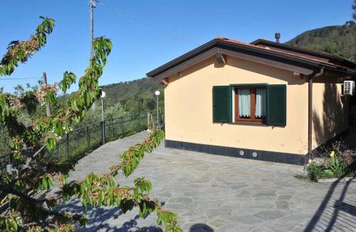 Castiglione Chiavarese House | Domus Milli