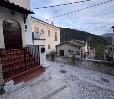 Pacentro House | Domus Pacinus