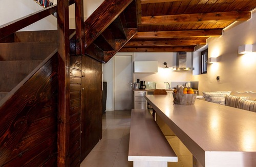 Spilion Apartment | Domus Polymnia-Beautiful Stone Built, 2 bedroom apt With Stunning Mountain Views