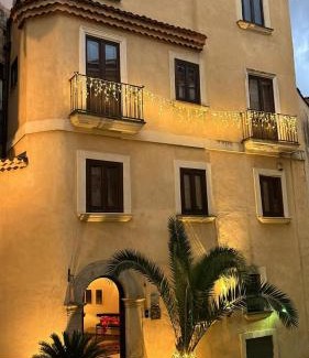Cosenza Bed & Breakfast | Domus Telesio Bed & Breakfast