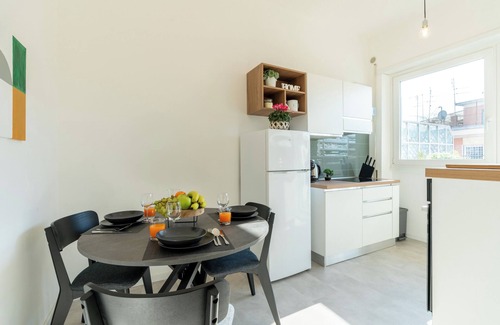 Quartiere XXII Collatino Apartment | DOMVS TIBVRTINA [SOLARIUM ZONE], Rome.