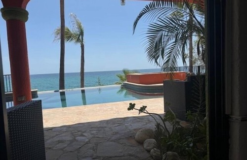 Buenavista Apartment | Don Julio Ocean view poolside room
