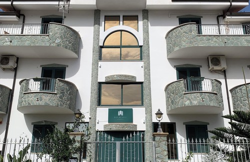 Gizzeria Apartment | Don Michele Apartments " Of the Stars"