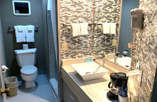 Dodgeville Hotel | Don Q Inn