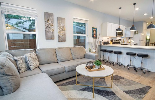 Denver Heights Cottage | Don't Miss Dynamic 4br/2ba Near Jolly Riverwalk