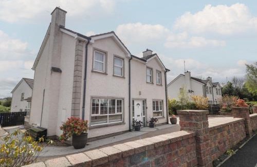 Carndonagh House | Donagh Cross Town House
