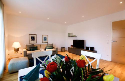City Centre Regensburg Apartment | Donaupromenade