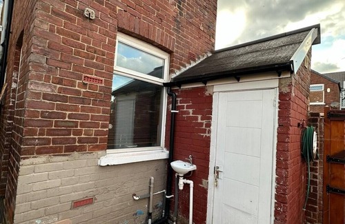 Doncaster House | Doncaster Dream House Retreat